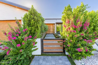 5812 N 44th Place, Phoenix, AZ 85018 - Photo 3