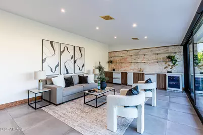 5812 N 44th Place, Phoenix, AZ 85018 - Photo 9