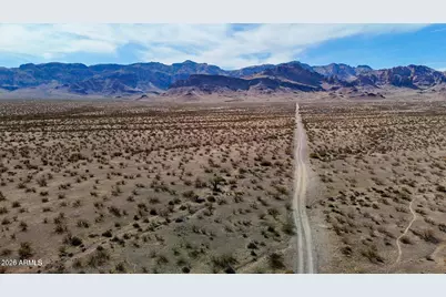 0 W Wingate Lot B 7.53 Acres -- #-, Golden Valley, AZ 86413 - Photo 3