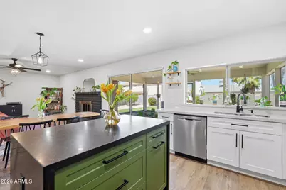 1016 E Hampton Avenue, Mesa, AZ 85204 - Photo 9