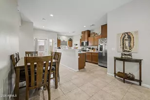 8225 S 5th Ln, Phoenix, AZ 85041 - Photo 7