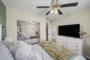 8225 S 5th Ln, Phoenix, AZ 85041 - Photo 25