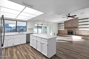 603 W Straford Dr, Chandler, AZ 85225 - Photo 9