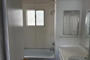 5747 W Missouri Ave, Glendale, AZ 85301 - Photo 9