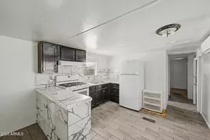 654 E Ranch Rd, San Tan Valley, AZ 85140 - Photo 17