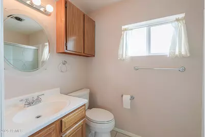 2139 E Betty Elyse Lane, Phoenix, AZ 85022 - Photo 19