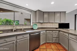 11646 N 40th Pl, Phoenix, AZ 85028 - Photo 13