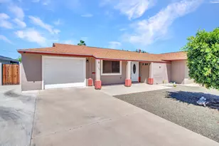 10848 W Connecticut Ave, Sun City, AZ 85351 - Photo 1