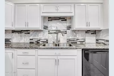 10848 W Connecticut Avenue, Sun City, AZ 85351 - Photo 13