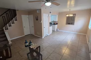 286 W Palomino Dr, Chandler, AZ 85225 - Photo 5