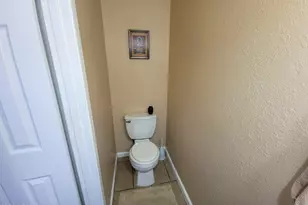 286 W Palomino Dr, Chandler, AZ 85225 - Photo 17