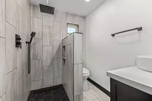 7733 N 60th Ave, Glendale, AZ 85301 - Photo 21