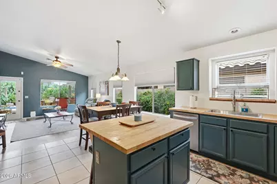 2432 W Oberlin Way, Phoenix, AZ 85085 - Photo 9