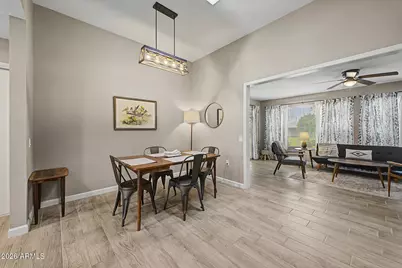 10333 W Highwood Lane, Sun City, AZ 85373 - Photo 9