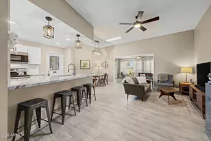10333 W Highwood Ln, Sun City, AZ 85373 - Photo 7