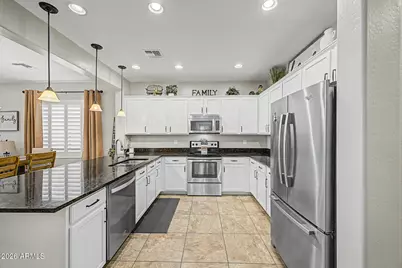 25826 N 122nd Lane, Peoria, AZ 85383 - Photo 11