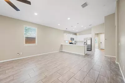 12406 W Northview Avenue, Glendale, AZ 85307 - Photo 7