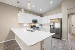 12406 W Northview Ave, Glendale, AZ 85307 - Photo 5