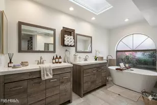 7245 E Buena Terra Way, Scottsdale, AZ 85250 - Photo 7