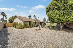 1625 N Tamarisk Dr, Chandler, AZ 85224 - Photo 31