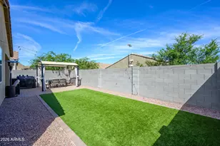 4240 W Coneflower Ln, San Tan Valley, AZ 85144 - Photo 27