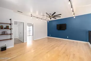 3435 E Lance Ln, Phoenix, AZ 85018 - Photo 11