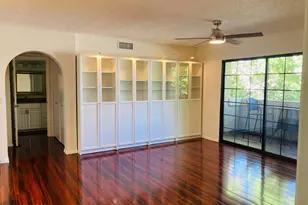7557 N Dreamy Draw Dr, Phoenix, AZ 85020 - Photo 1