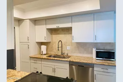 7557 N Dreamy Draw Drive #276, Phoenix, AZ 85020 - Photo 3