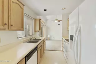 10313 E Navajo Pl, Sun Lakes, AZ 85248 - Photo 9