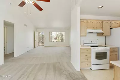 10313 E Navajo Place, Sun Lakes, AZ 85248 - Photo 7