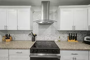 8001 N 17th Dr, Phoenix, AZ 85021 - Photo 19