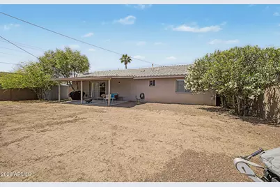 8001 N 17th Drive, Phoenix, AZ 85021 - Photo 35