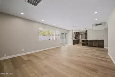 8716 E Mitchell Drive, Scottsdale, AZ 85251 - Photo 7