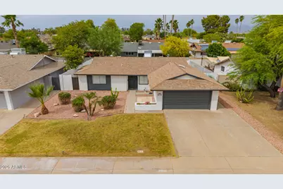 8716 E Mitchell Drive, Scottsdale, AZ 85251 - Photo 1