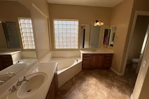 15234 W Voltaire St, Surprise, AZ 85379 - Photo 9