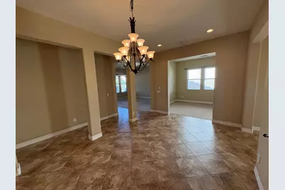 15234 W Voltaire Street, Surprise, AZ 85379 - Photo 5