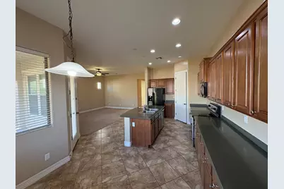 15234 W Voltaire Street, Surprise, AZ 85379 - Photo 5