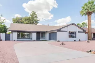 2607 E Larkspur Dr, Phoenix, AZ 85032 - Photo 19