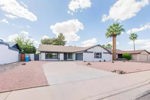 2607 E Larkspur Dr, Phoenix, AZ 85032 - Photo 11