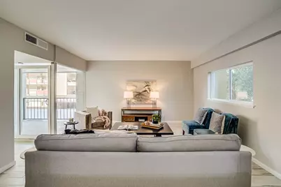 351 E Thomas Road #Unit D201, Phoenix, AZ 85012 - Photo 5