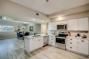 351 E Thomas Rd, Phoenix, AZ 85012 - Photo 1