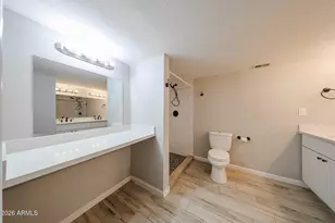 351 E Thomas Rd, Phoenix, AZ 85012 - Photo 37