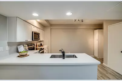 351 E Thomas Road #Unit D201, Phoenix, AZ 85012 - Photo 59