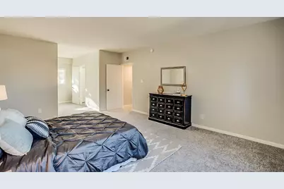 351 E Thomas Road #Unit D201, Phoenix, AZ 85012 - Photo 101