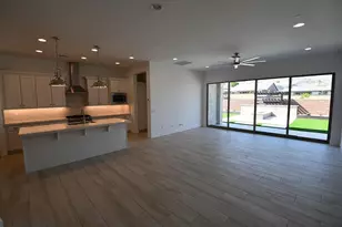 820 E Ashurst Dr, Phoenix, AZ 85048 - Photo 5