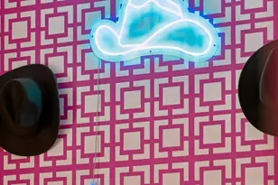 2190 E Greenway Dr, Tempe, AZ 85282 - Photo 25