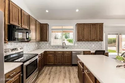 8775 W Kathleen Road, Peoria, AZ 85382 - Photo 3