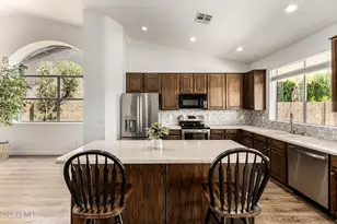 8775 W Kathleen Rd, Peoria, AZ 85382 - Photo 5