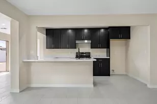 1325 E Avalon Dr, Phoenix, AZ 85014 - Photo 9