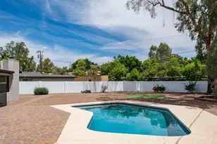 1325 E Avalon Dr, Phoenix, AZ 85014 - Photo 35